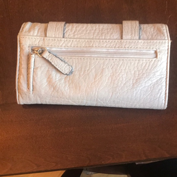 Jessica Simpson wallet - Picture 2 of 4